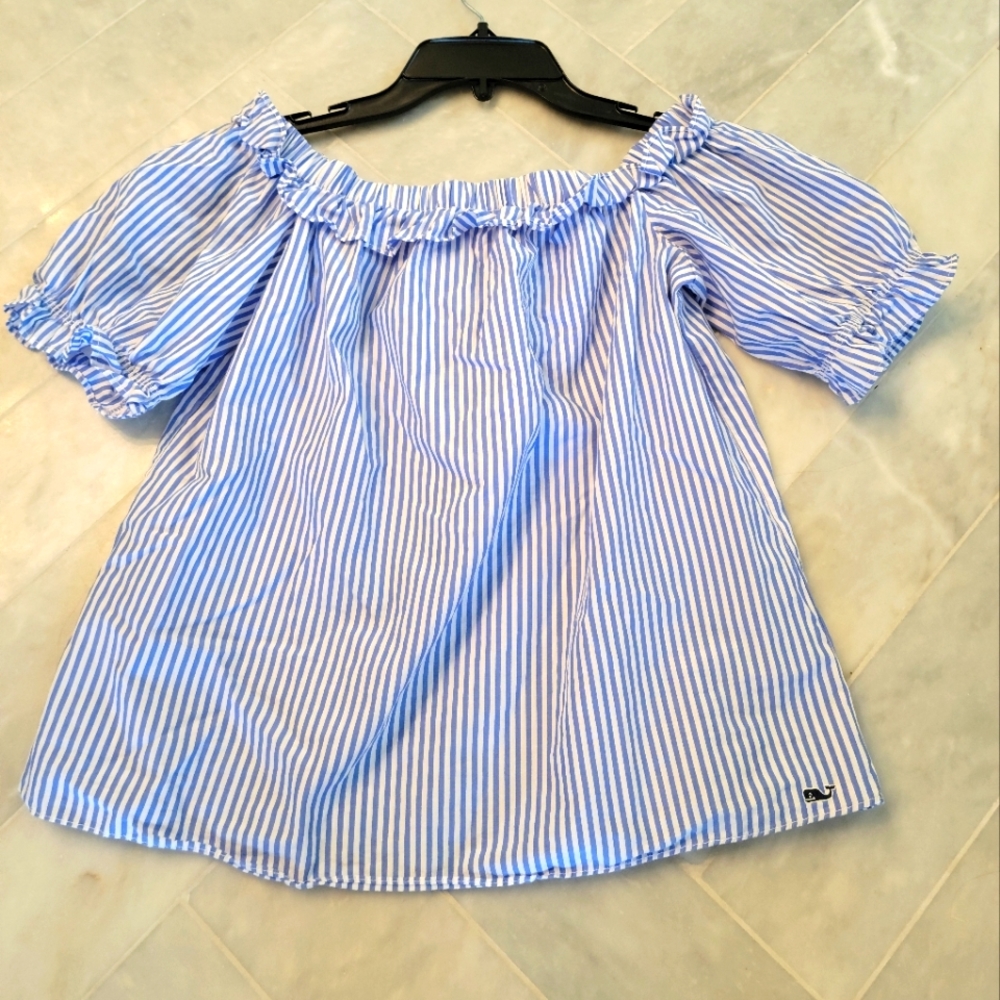 Vineyard vines top